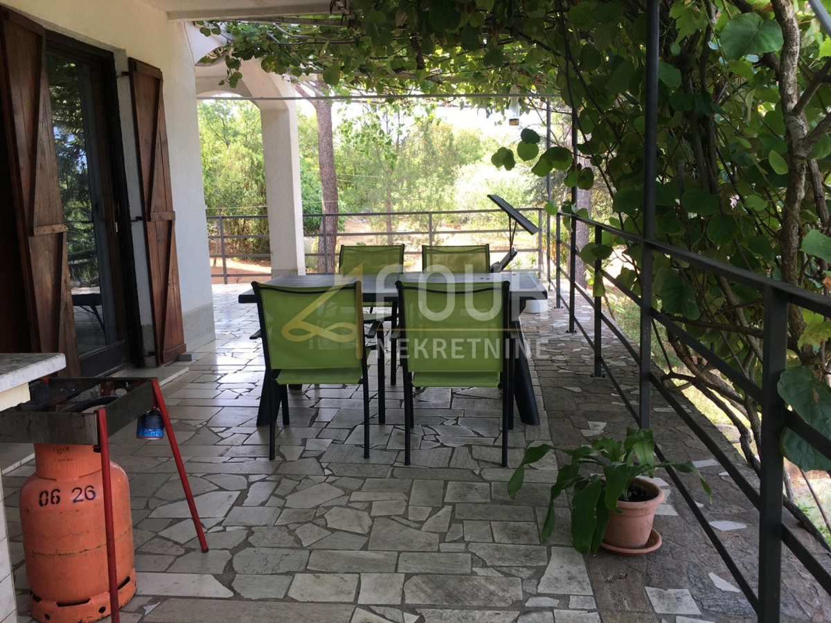 Hiša Trget, Raša, 247,26m2