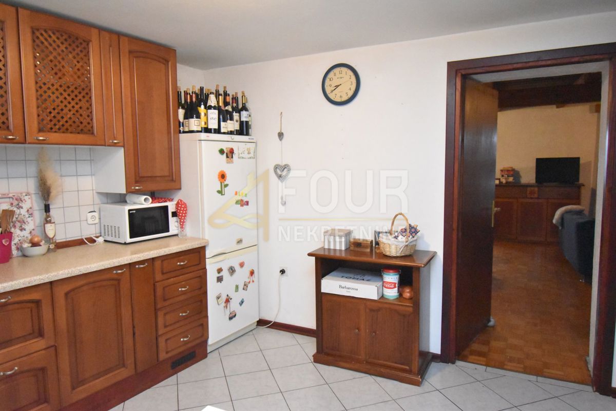 Stanovanje Motovun, 100m2