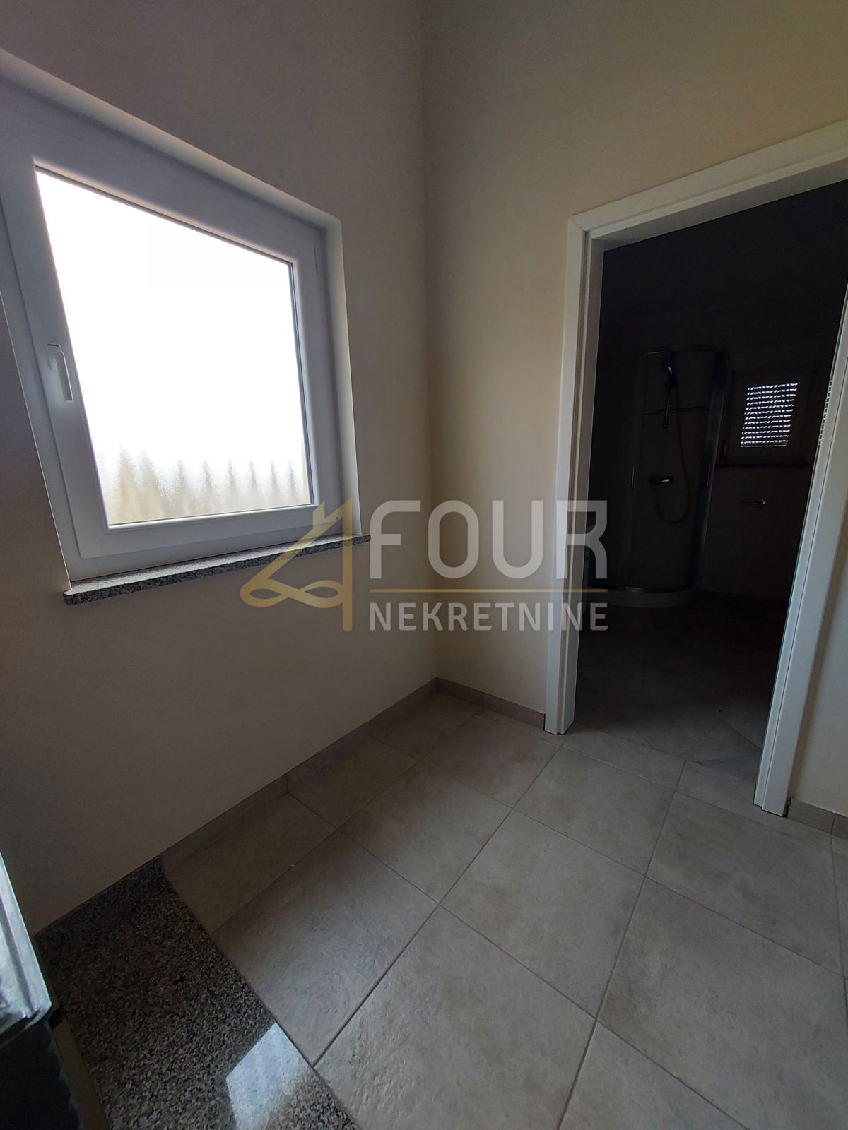 Hiša Kaštelir, Kaštelir-Labinci, 180m2