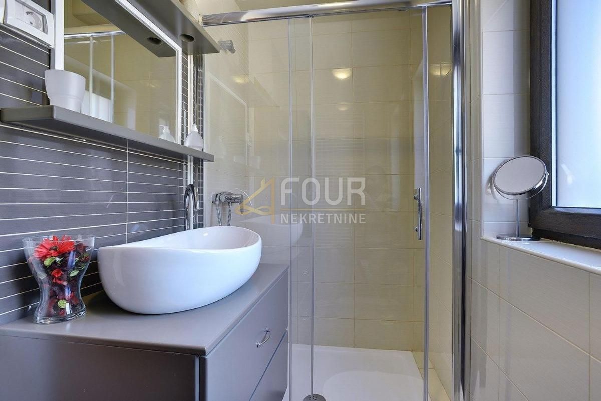 Hiša Rovinj, 400m2