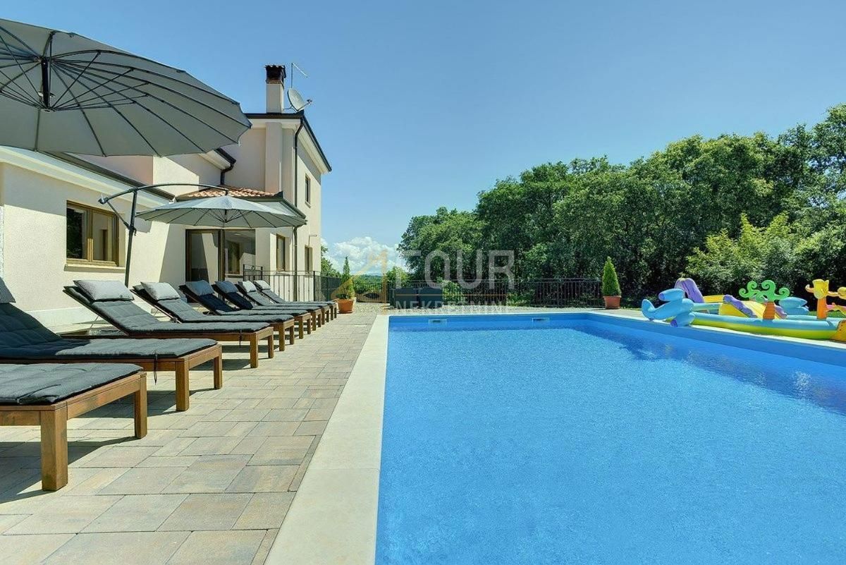 Hiša Rovinj, 400m2