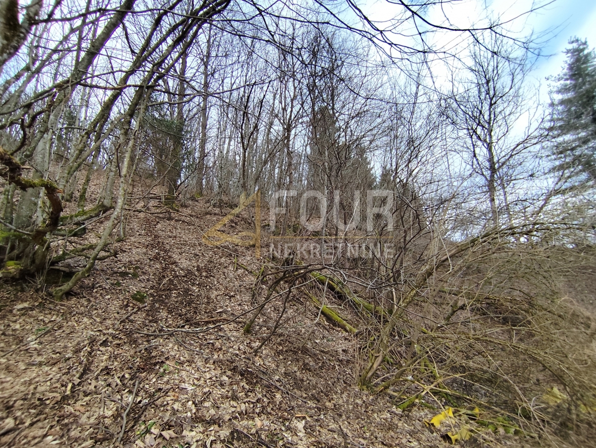 Zemljišče Vrbovsko, 2.122m2