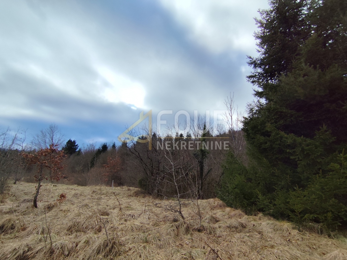 Zemljišče Vrbovsko, 2.122m2