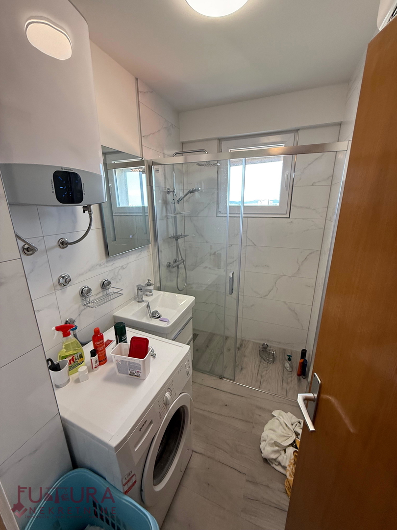 ZADAR - BULEVAR, STANOVANJE 70,65 M2, PRODAJA, RAZGLED, ODLIČNA LOKACIJA!!!