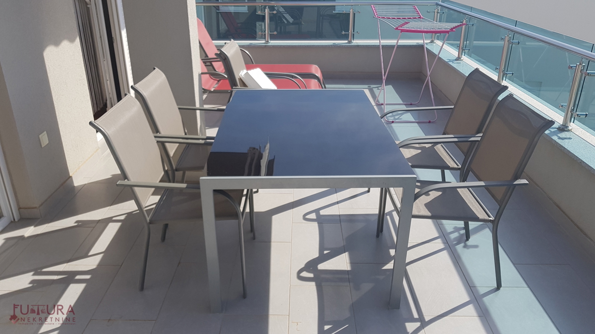 NOVALJA, PRODAJA DVA STANOVANJA 87,73 M2, ČUDOVIT RAZGLED!!!