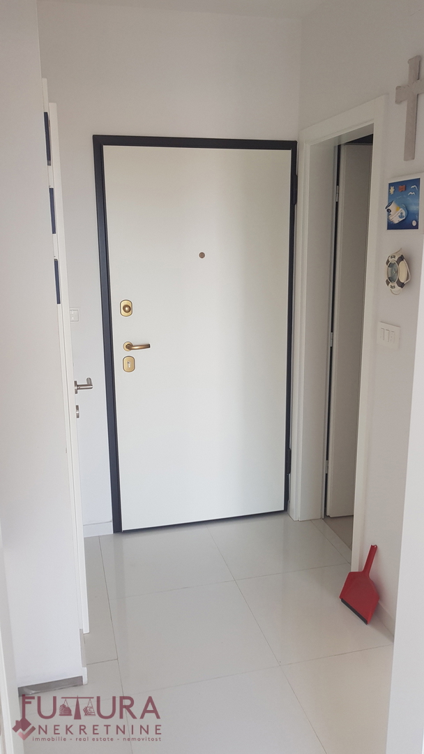 NOVALJA, PRODAJA DVA STANOVANJA 87,73 M2, ČUDOVIT RAZGLED!!!