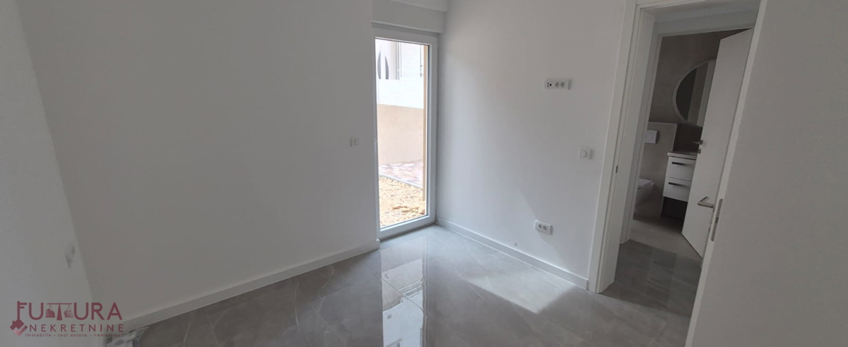 PAG - MANDRE, STANOVANJE 72,27 M2, PRODAJA, VRT, NOVO, LOKACIJA!!!