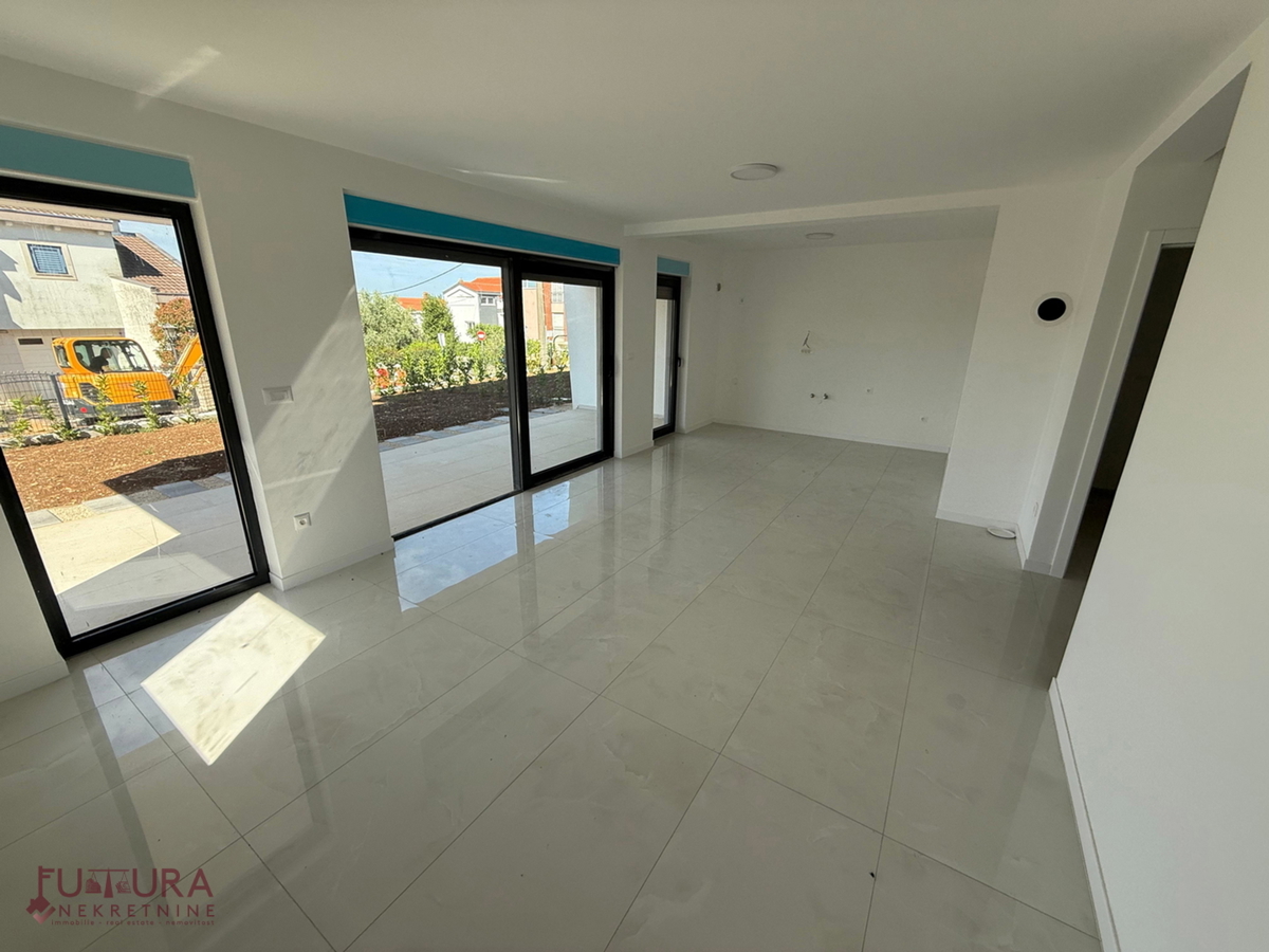 ZADAR - DIKLO, STANOVANJE 118 M2, PRODAJA, NOVO, VRT, RAZGLED, LOKACIJA!!!