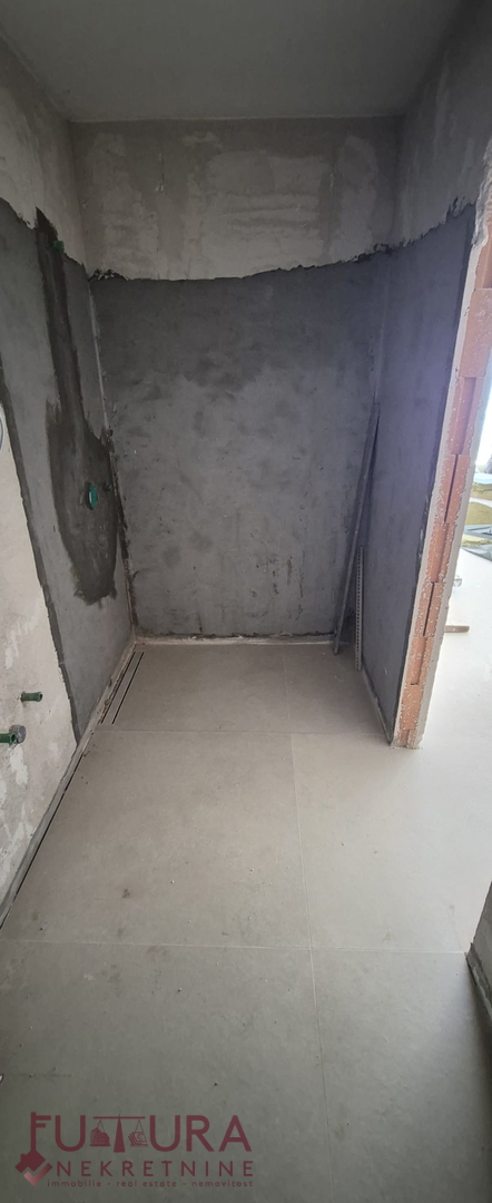 PAG - MANDRE, STAN 131,72 M2, PRODAJA, PRVA VRSTA, ODPRT RAZGLED, VRT, STREŠNA TERASA!!!