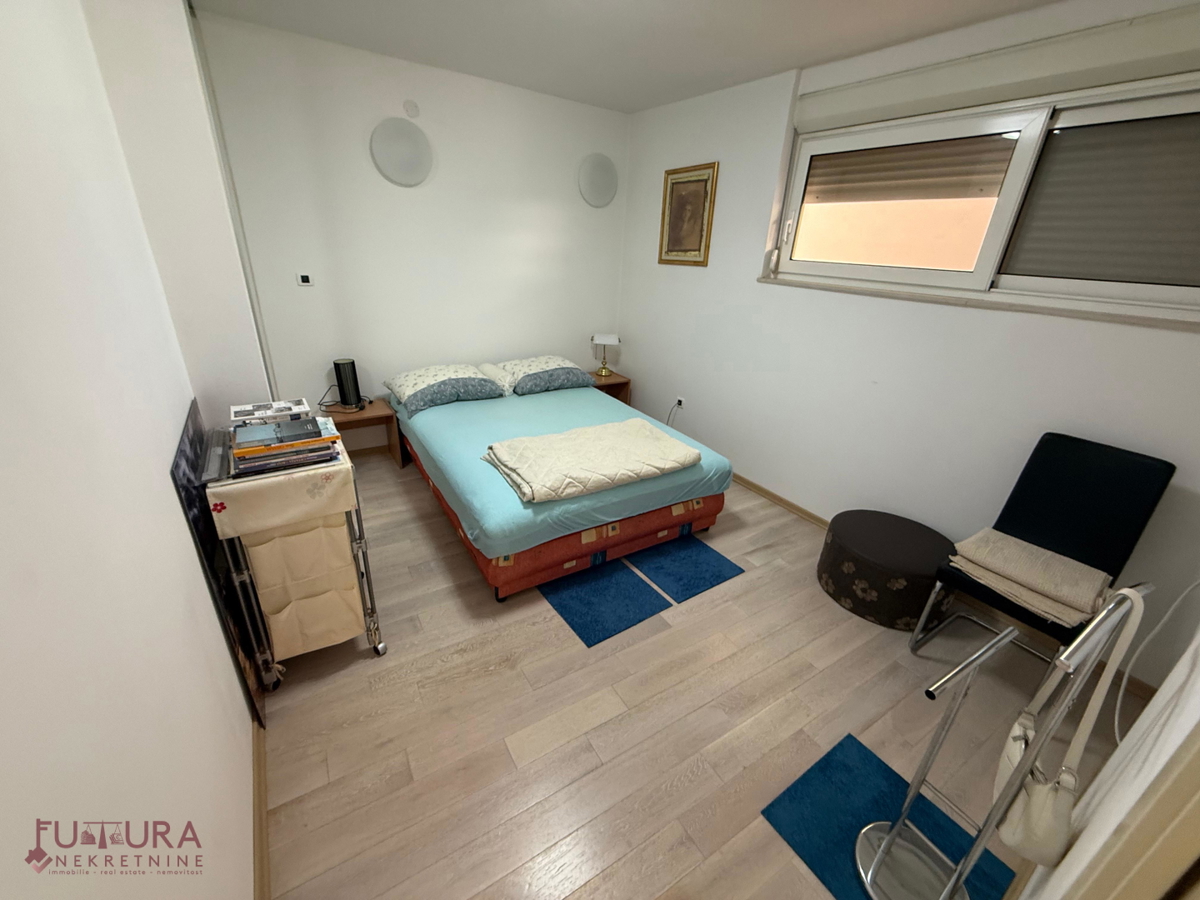 ZADAR - POLOTOČJE, STANOVANJE 65 M2, PRODAJA, POGLED NA MORJE, LOKACIJA!