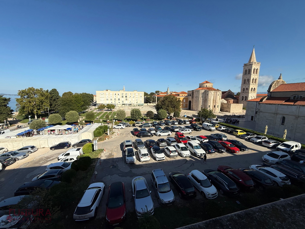 ZADAR - POLOTOČJE, STANOVANJE 65 M2, PRODAJA, POGLED NA MORJE, LOKACIJA!