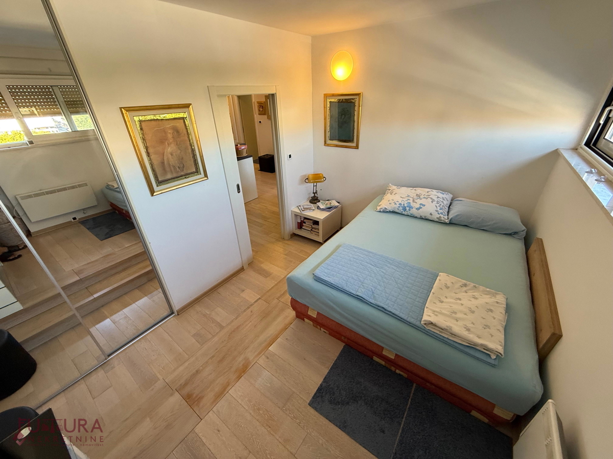 ZADAR - POLOTOČJE, STANOVANJE 65 M2, PRODAJA, POGLED NA MORJE, LOKACIJA!
