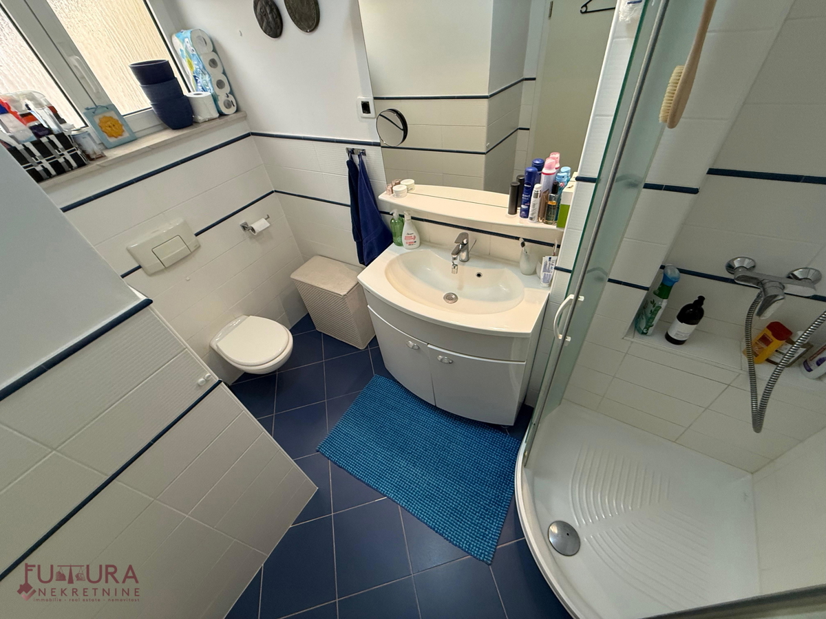 ZADAR - POLOTOČJE, STANOVANJE 65 M2, PRODAJA, POGLED NA MORJE, LOKACIJA!