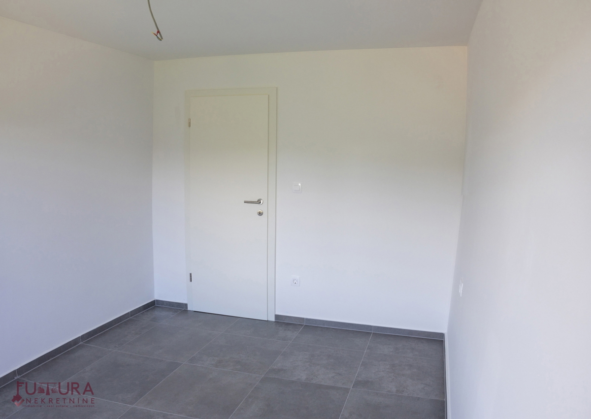 PAG - MANDRE, STANOVANJE 101,52 M2, PRODAJA, NOVO, VRT, GARAŽA, LOKACIJA