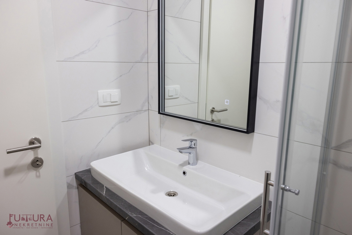 PAG - MANDRE, STANOVANJE 101,52 M2, PRODAJA, NOVO, VRT, GARAŽA, LOKACIJA