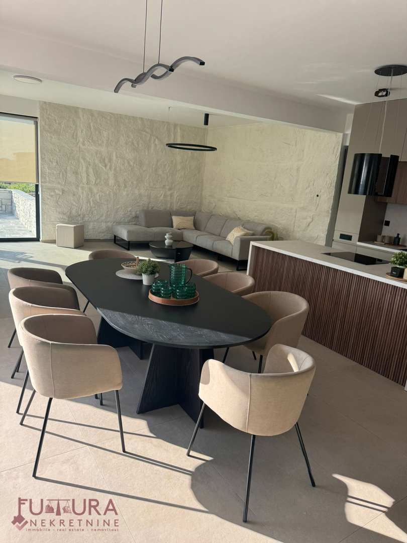 PAG - KOLAN, PRODAJA VILE 190 M2, NOVO, BAZEN, POGLED!!!