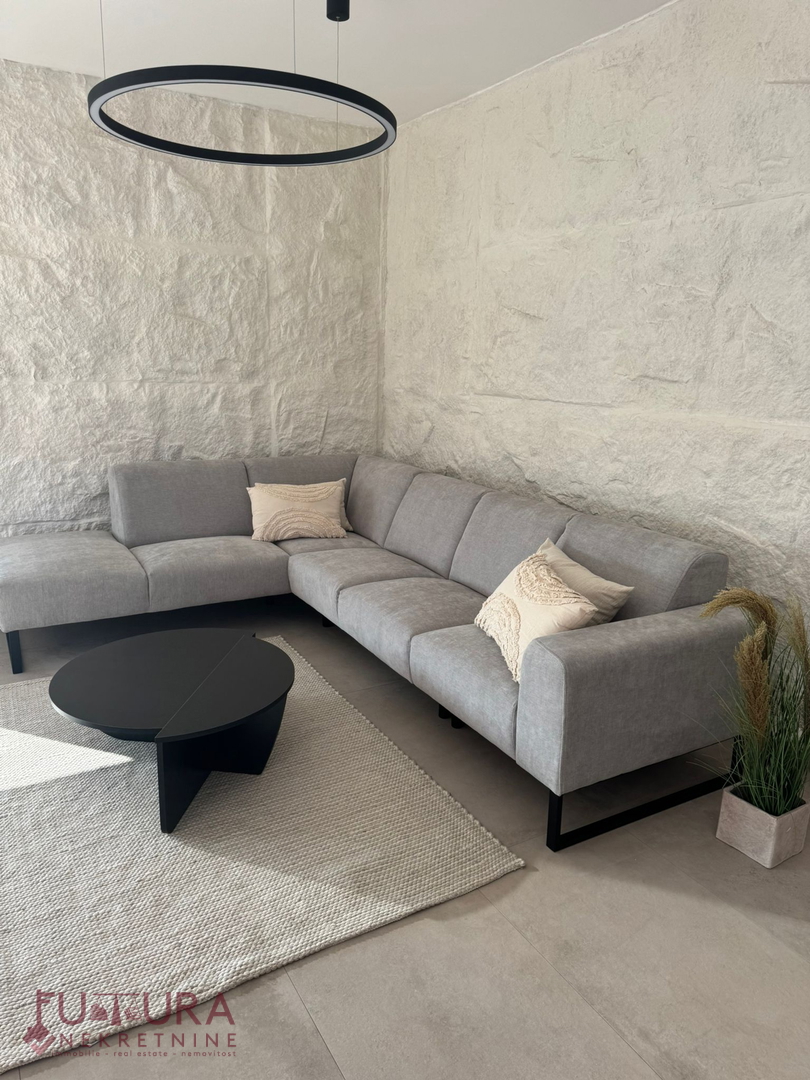PAG - KOLAN, PRODAJA VILE 190 M2, NOVO, BAZEN, POGLED!!!