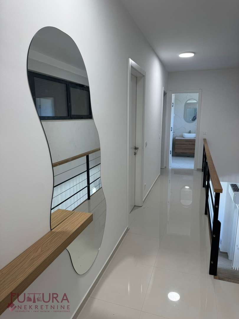 PAG - KOLAN, PRODAJA VILE 190 M2, NOVO, BAZEN, POGLED!!!