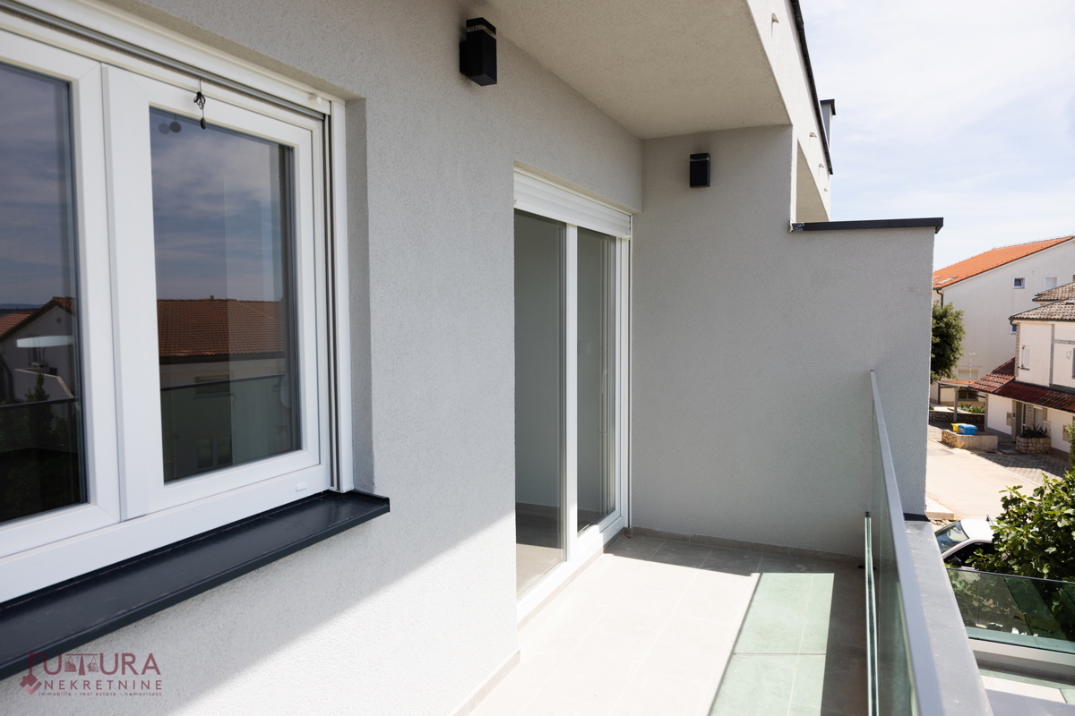 Pag - Mandre, stan 100,32 m2, prodaja, razgled, vrt, garaža, lokacija