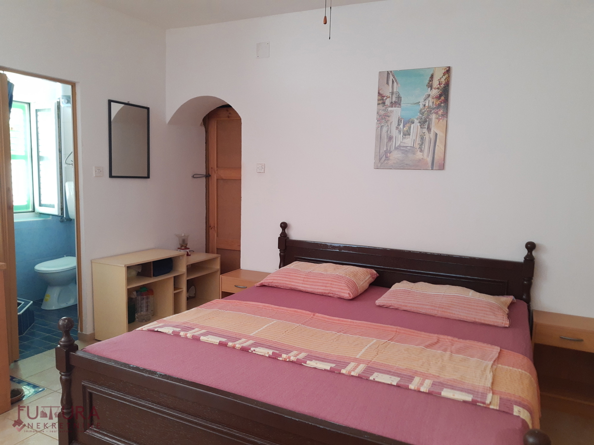 PAG, PRODAJA DVOSTAMBENE HIŠE 246,86 M2, PRODAJA, POGLED, 5 STANOVANJ!!!