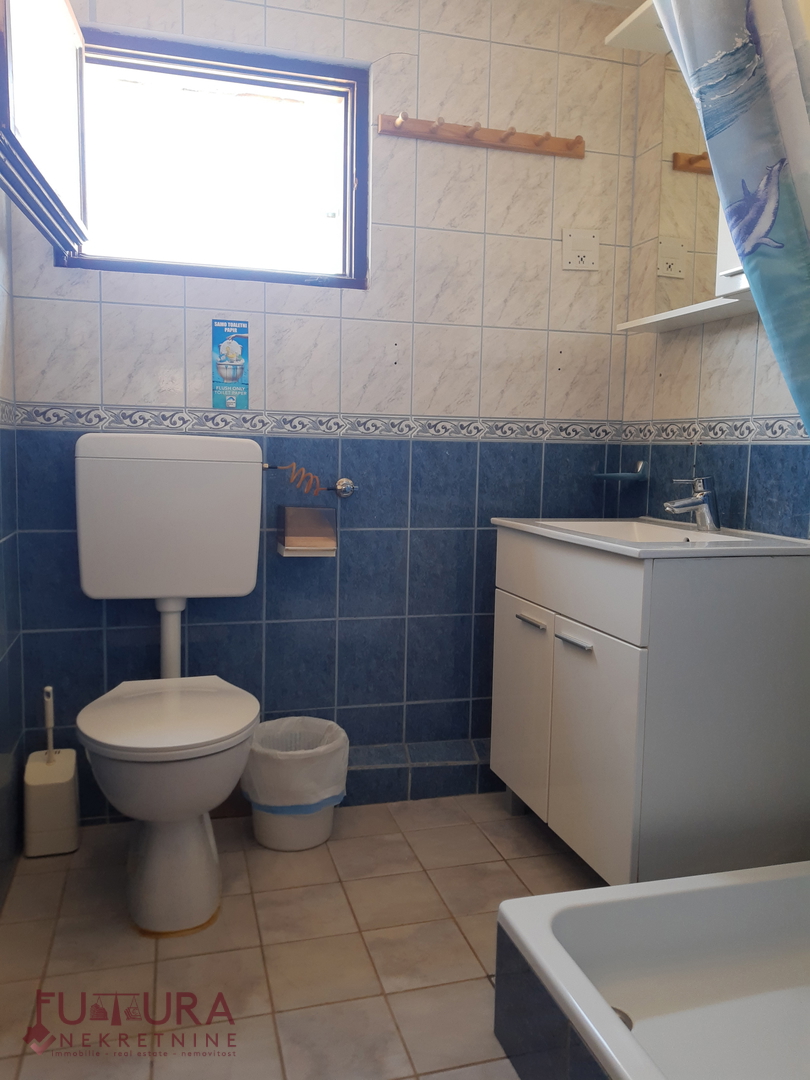 PAG, PRODAJA DVOSTAMBENE HIŠE 246,86 M2, PRODAJA, POGLED, 5 STANOVANJ!!!