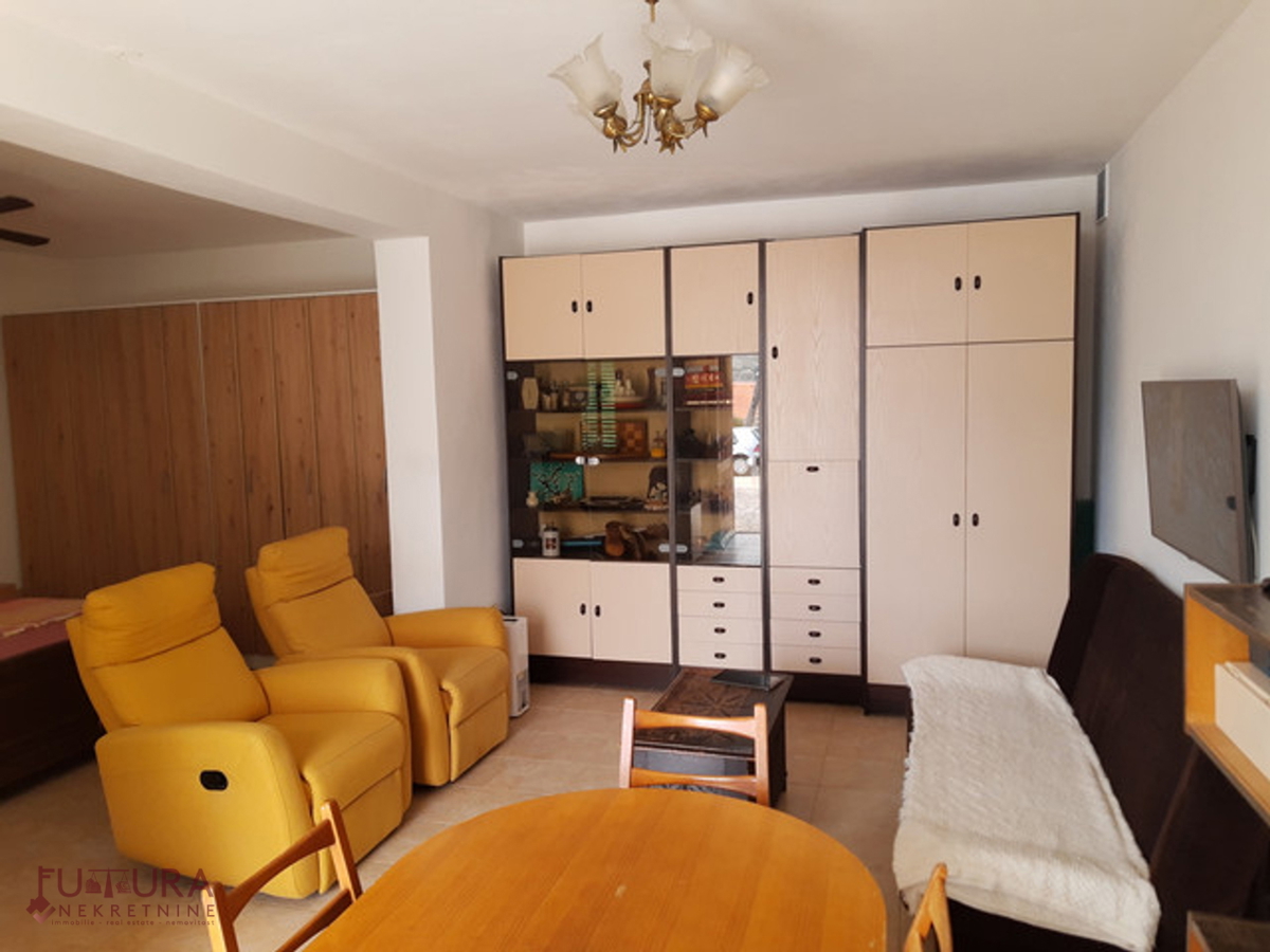 PAG, PRODAJA DVOSTAMBENE HIŠE 246,86 M2, PRODAJA, POGLED, 5 STANOVANJ!!!