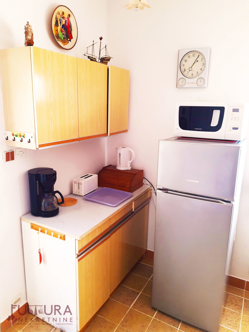 PAG, PRODAJA DVOSTAMBENE HIŠE 246,86 M2, PRODAJA, POGLED, 5 STANOVANJ!!!