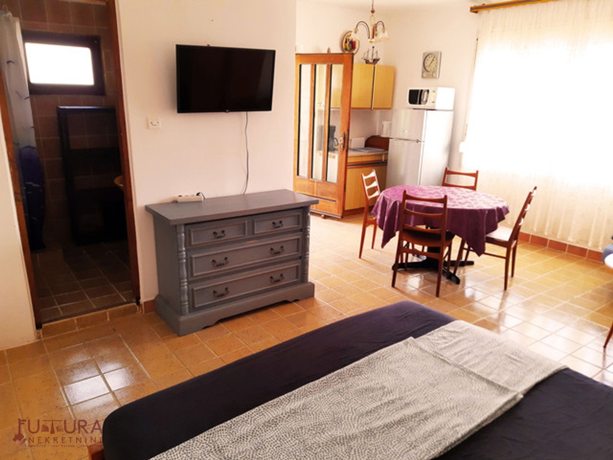 PAG, PRODAJA DVOSTAMBENE HIŠE 246,86 M2, PRODAJA, POGLED, 5 STANOVANJ!!!