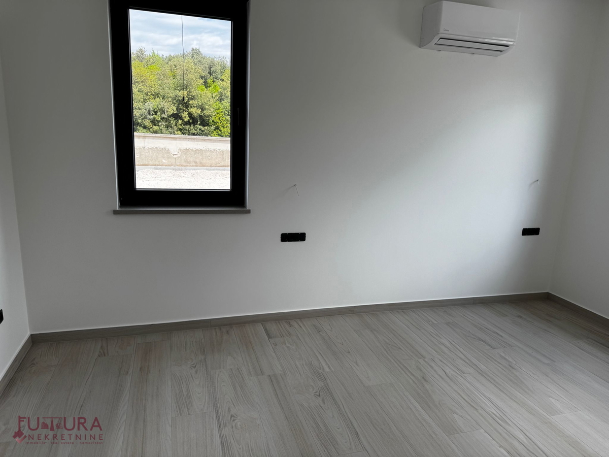 ZADAR - PETRČANE, STAN 96,79 M2, PRODAJA, VRT, LOKACIJA, NOVO!!!