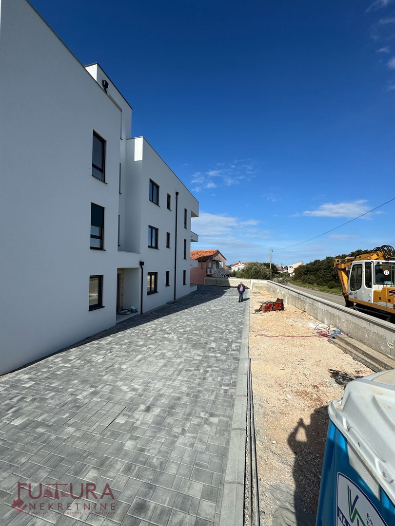 ZADAR - PETRČANE, STAN 96,79 M2, PRODAJA, VRT, LOKACIJA, NOVO!!!