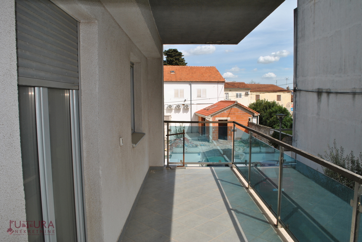 ZADAR - KOLOVARE, STANOVANJE 77 M2, PRODAJA, 40 M OD PLAŽE, POGLED!!!