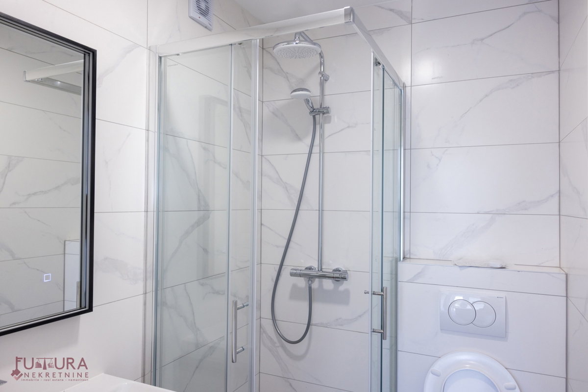 PAG - MANDRE, STANOVANJE 101,52 M2, PRODAJA, NOVO, VRT, GARAŽA, LOKACIJA