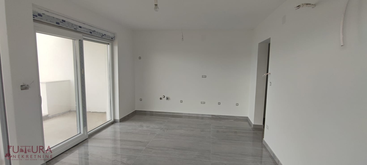 PAG - POVLJANA, PRODAJA STANOVANJA 54,52 M2, RAZGLED, 50 M OD MORJA, NOVO!!!