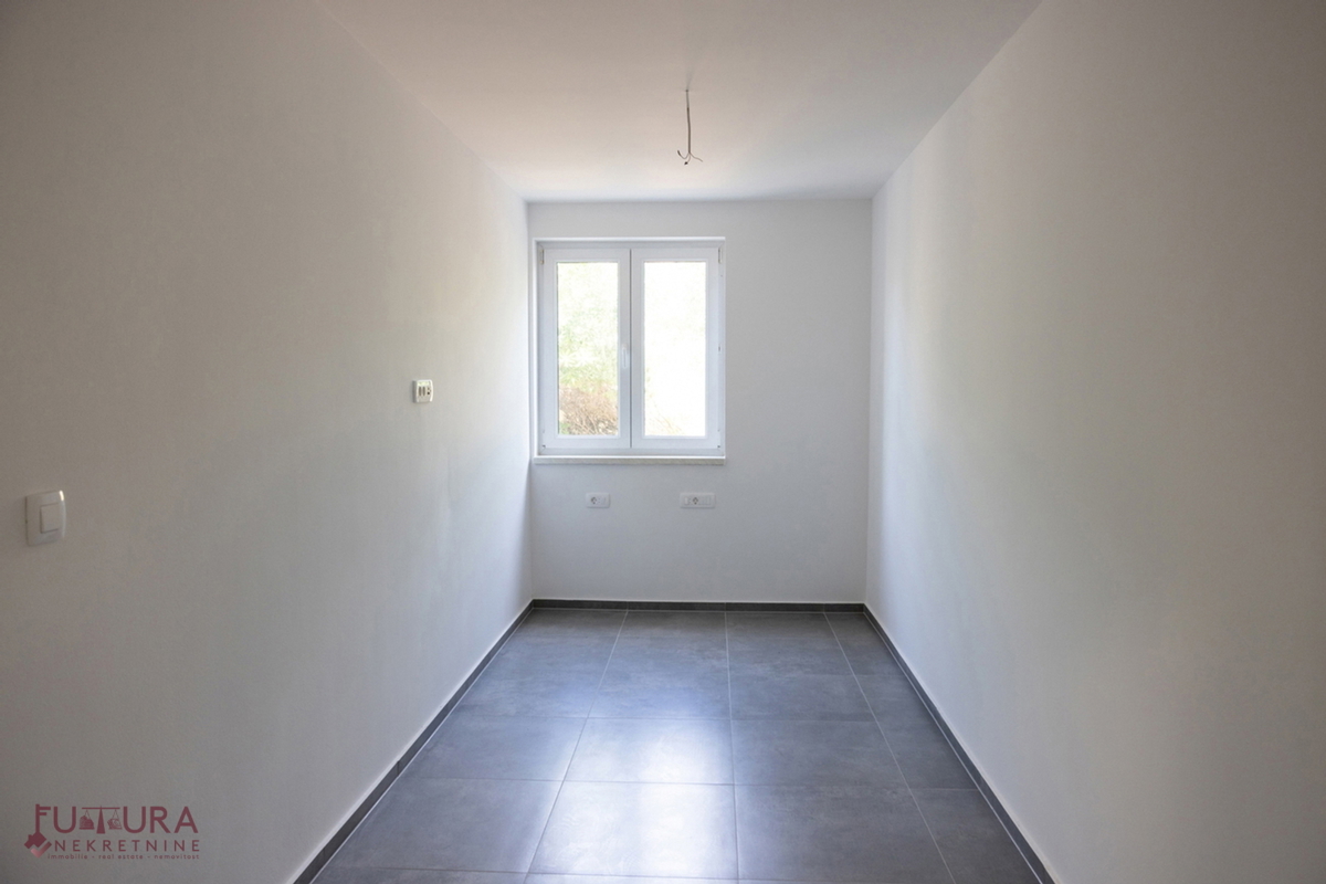 Pag - Mandre, stan 100,32 m2, prodaja, razgled, vrt, garaža, lokacija