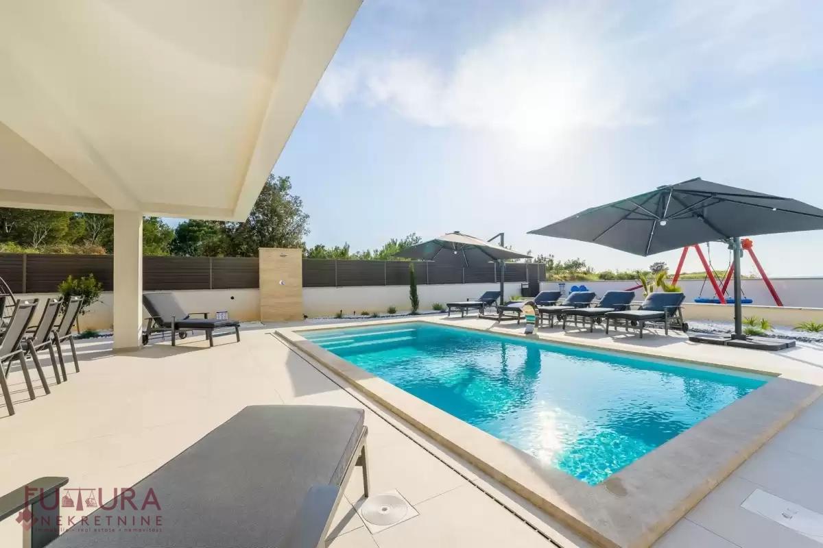 ZADAR - ZATON, VILA 223,23 M2, PRODAJA, RAZGLED, LOKACIJA, BAZEN, NOVO!!!