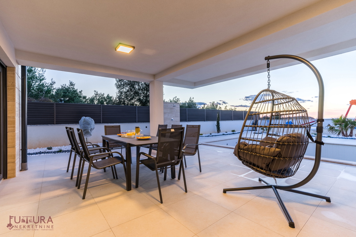 ZADAR - ZATON, VILA 223,23 M2, PRODAJA, RAZGLED, LOKACIJA, BAZEN, NOVO!!!