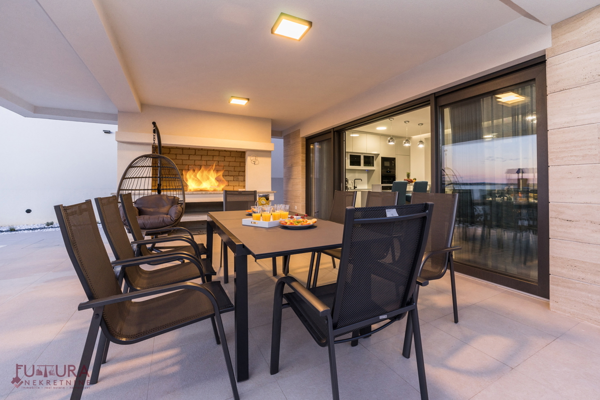 ZADAR - ZATON, VILA 223,23 M2, PRODAJA, RAZGLED, LOKACIJA, BAZEN, NOVO!!!