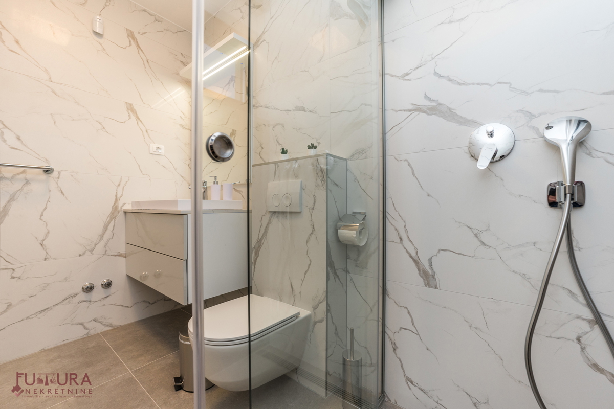 ZADAR - ZATON, VILA 223,23 M2, PRODAJA, RAZGLED, LOKACIJA, BAZEN, NOVO!!!