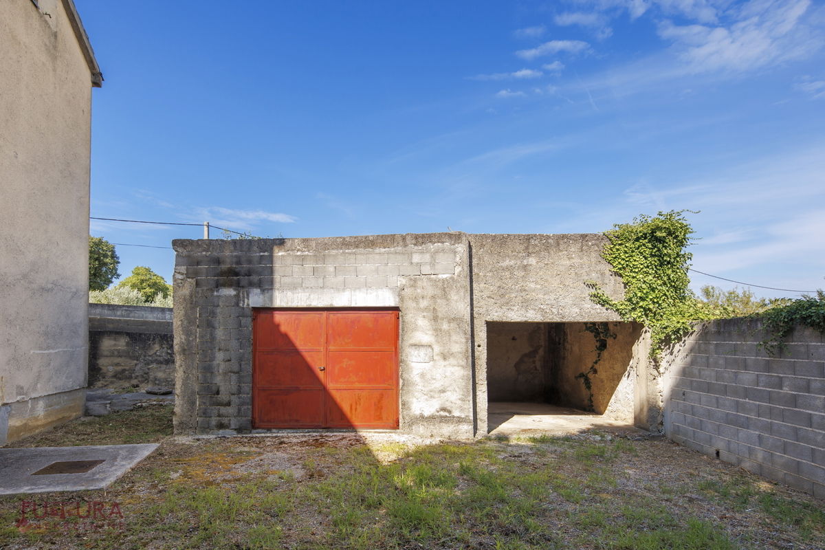 ZADAR - SMILČIĆ, HIŠA 470 M2, PRODAJA, GARAŽA!