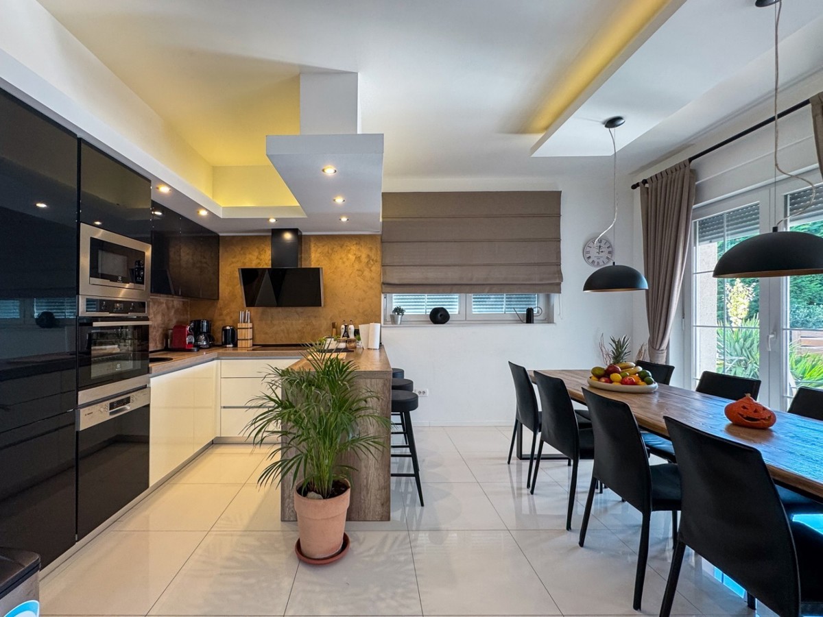 Proprietà Perfetta in Istria – zona di Labin, la casa dei tuoi sogni in vendita