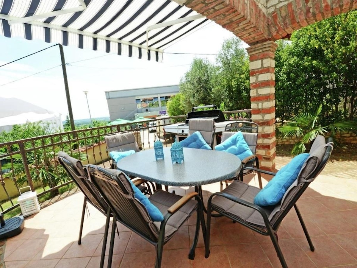 Vila sa bazenom