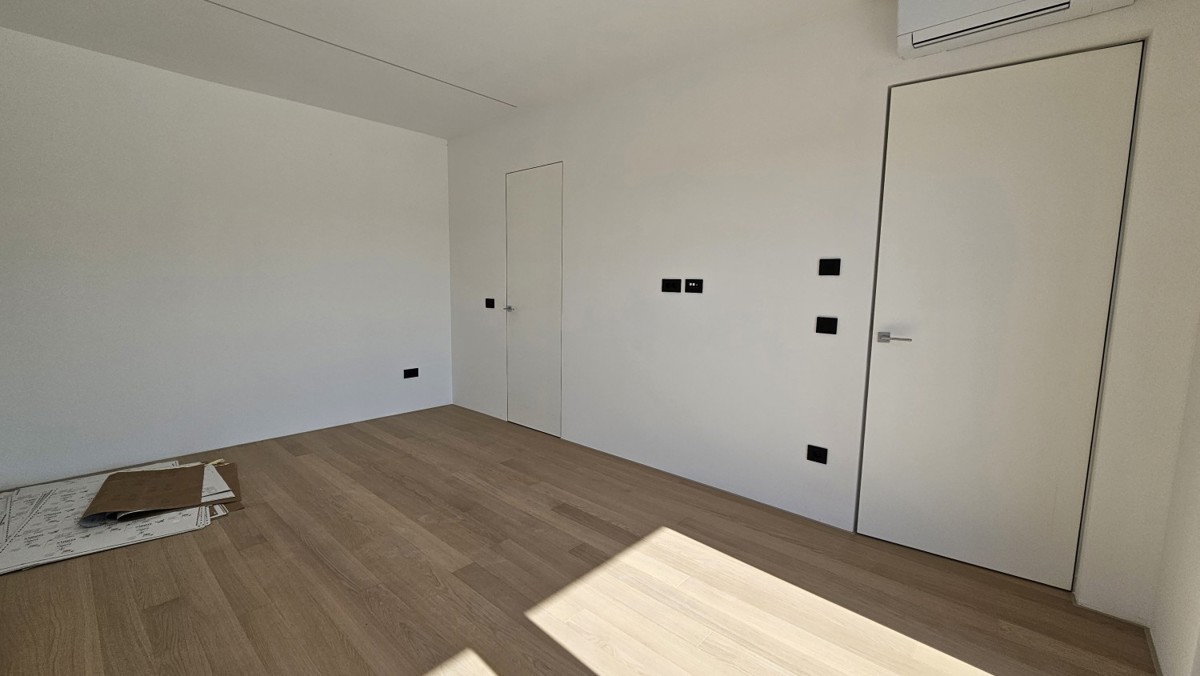 Moderna vila v bližini Poreča – popolna mešanica razkošja in udobja, naprodaj