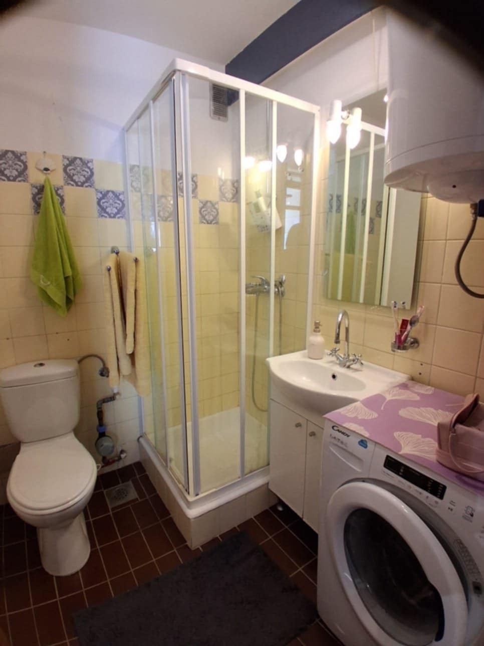 Červar Porat: PRVA VRSTA DO MORJA, trisobno stanovanje, površina 62 m², 2. nadstropje