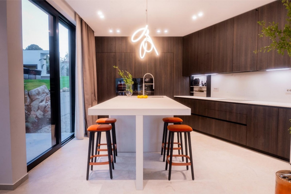 Ekskluzivna vila pri Poreču in Vrsarju – zasebnost in mediteranski utrip