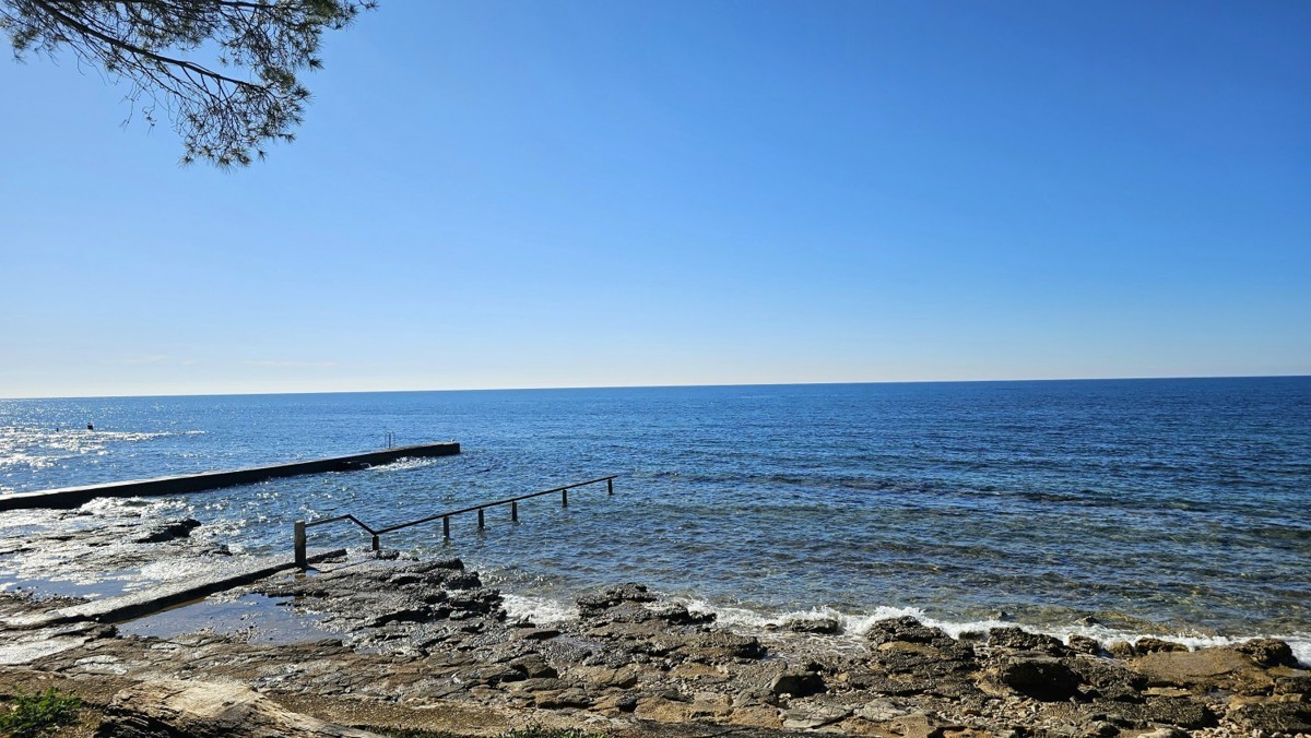 Vrstna hiša v Svetem Pelegrinu, Umag – 160 m od morja