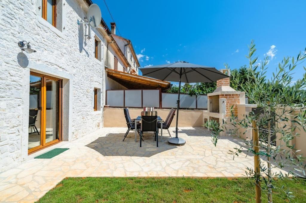 Poreč, okolica hiša, prodaja