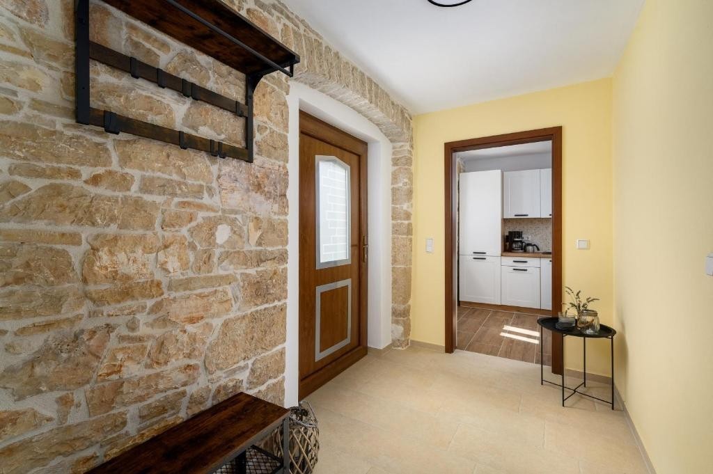 Poreč, okolica hiša, prodaja