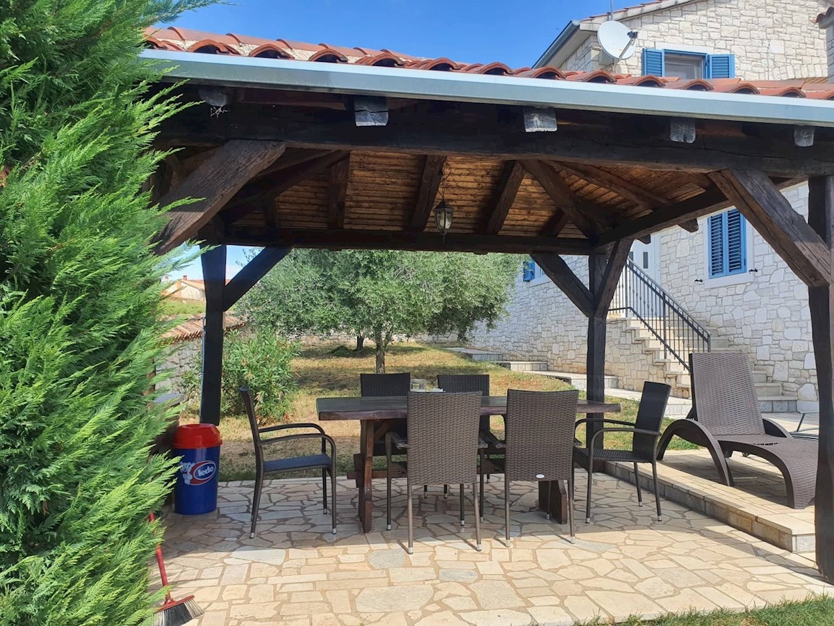 vila sa bazenom kod Poreča