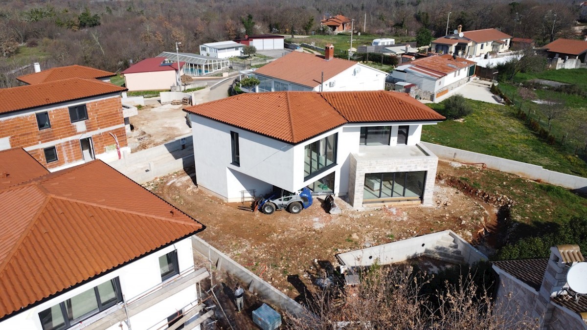 Hiša Poreč, Sveti Lovreč