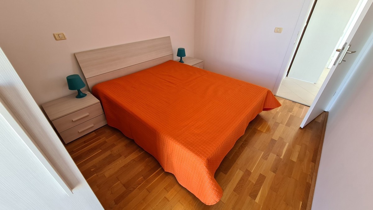 Priložnost! Apartma v Novigradu, pogled na morje